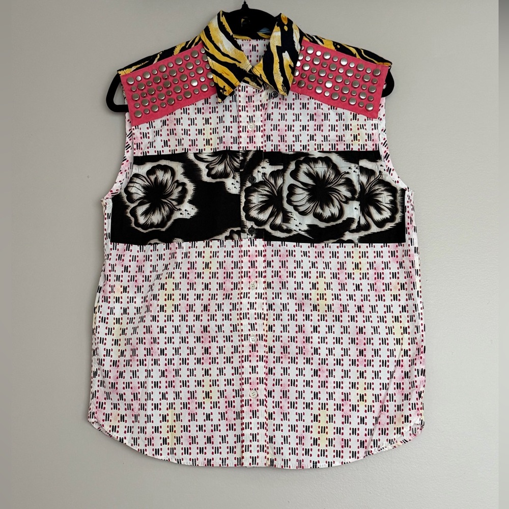 PRADA Black and Yellow Patterned sleeveless Shirt, sz 38 (roughly USA small)